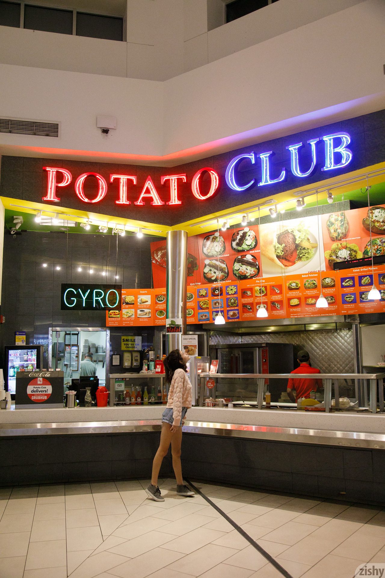 Emelia Pearl Thin And Crispy Zishy (2)