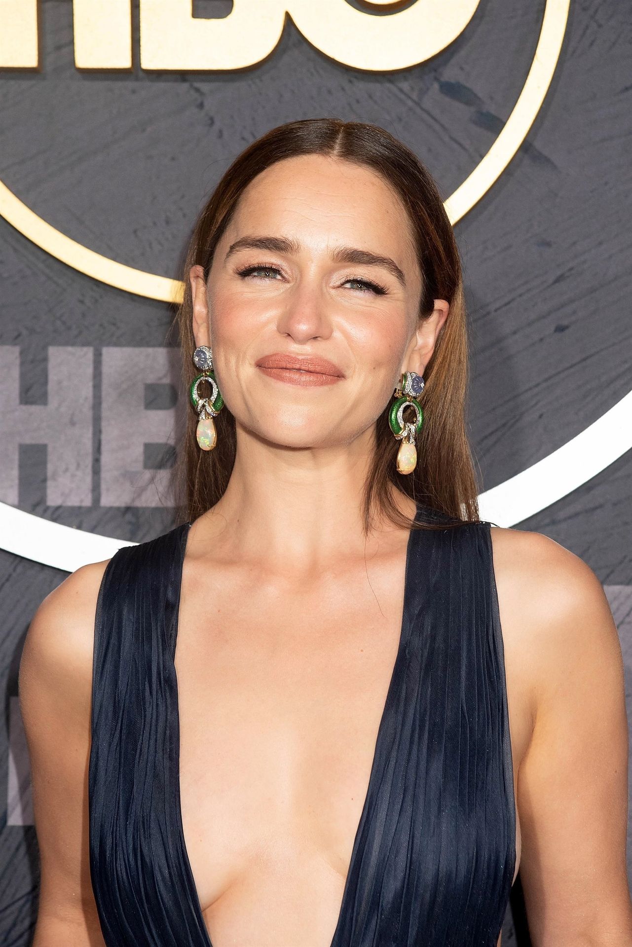 Emilia Clarke Sexy 012