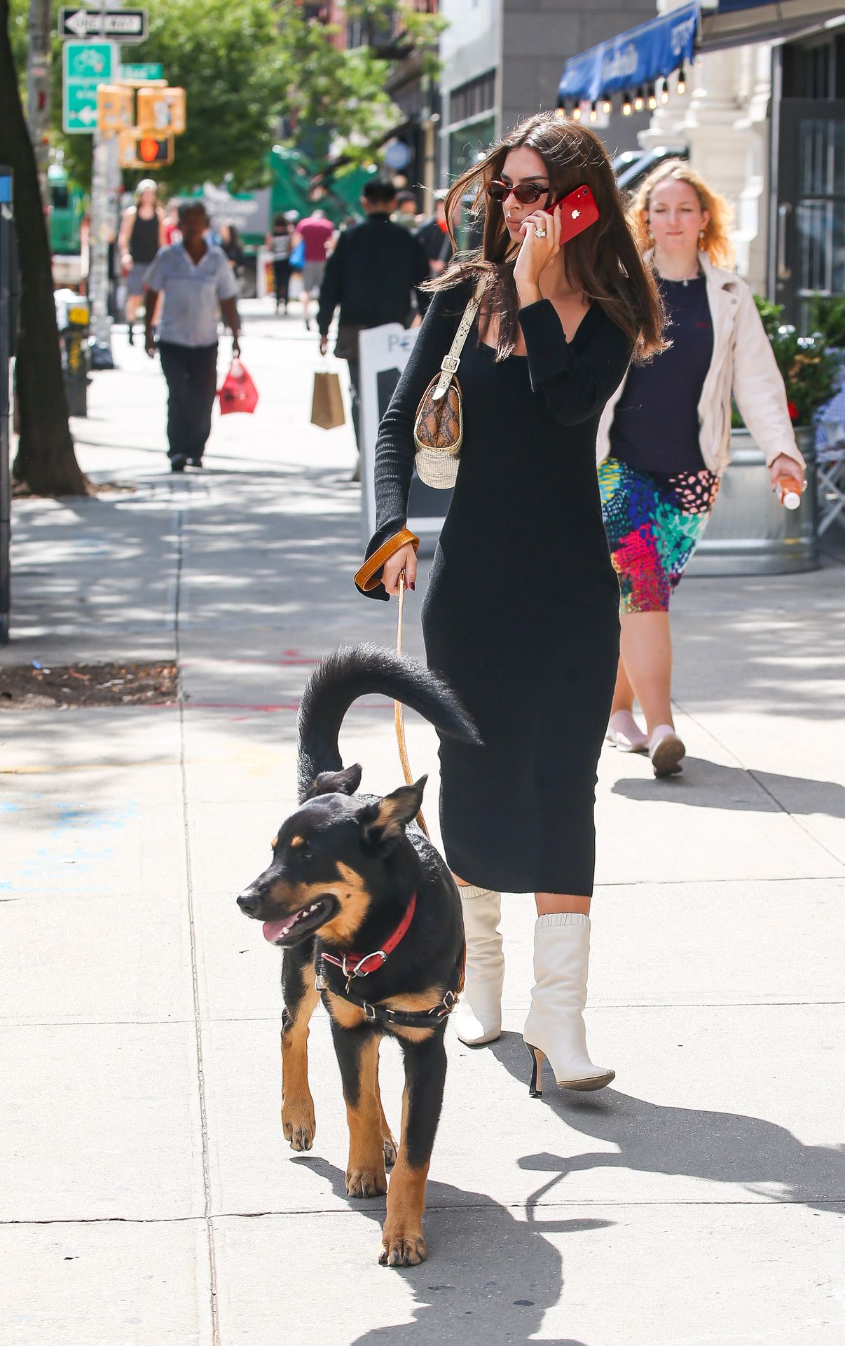 Emily Ratajkowski Sexy 019