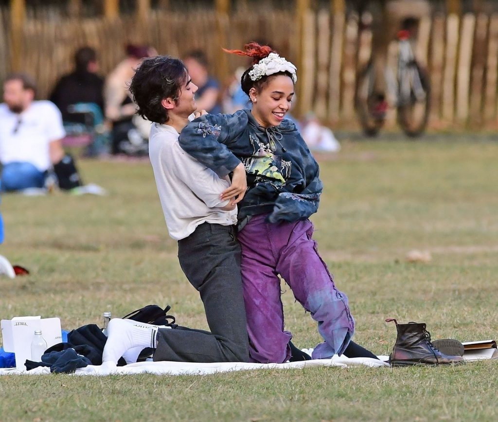 Fka Twigs Sexy Thefappeningblog Com 43 1024x868