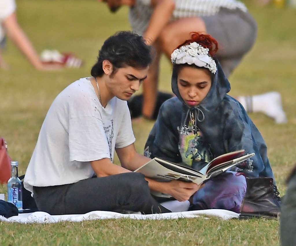 Fka Twigs Sexy Thefappeningblog Com 64 1024x852