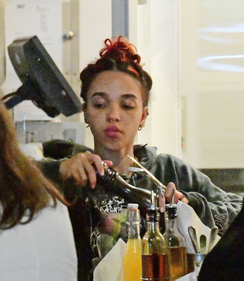 Fka Twigs Sexy Thefappeningblog Com 97 1024x1179