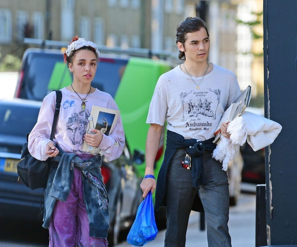 Fka Twigs Sexy Thefappeningblog Com 104 1024x852