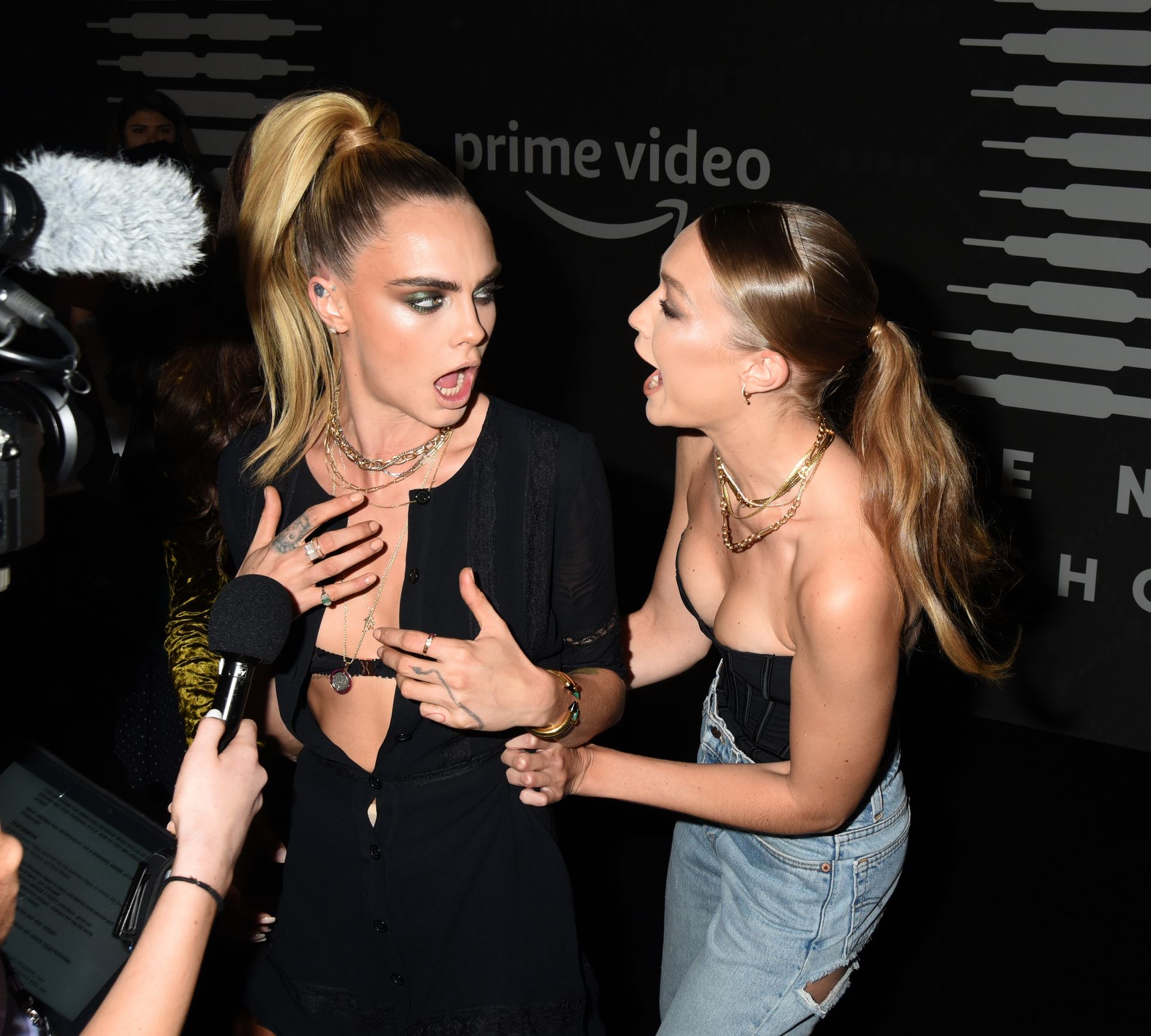 Gigi Hadid See Through 030