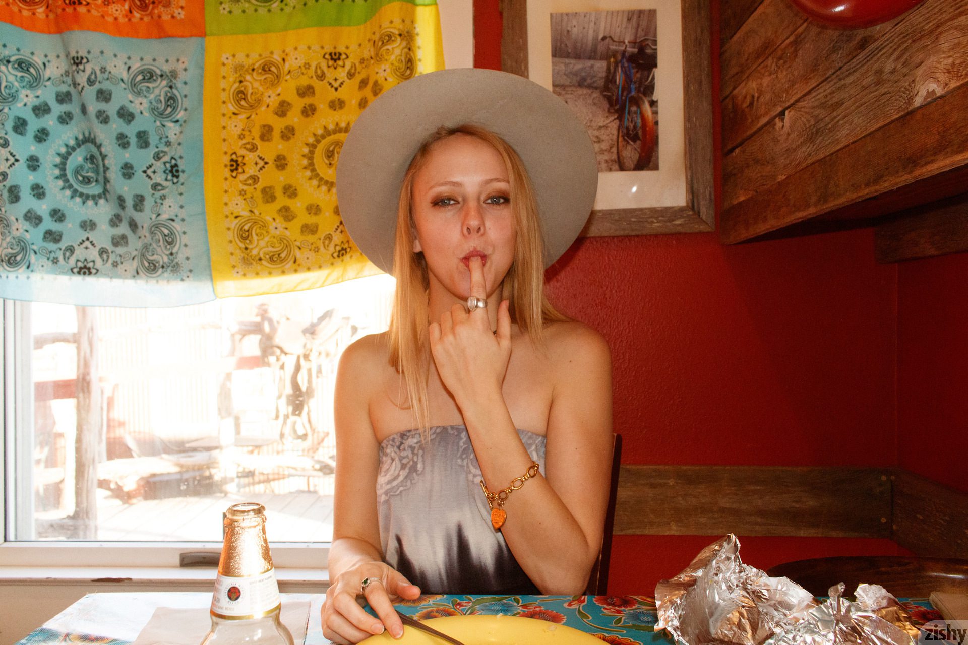 Helen Bergstrom Holy Guacamole Zishy (33)