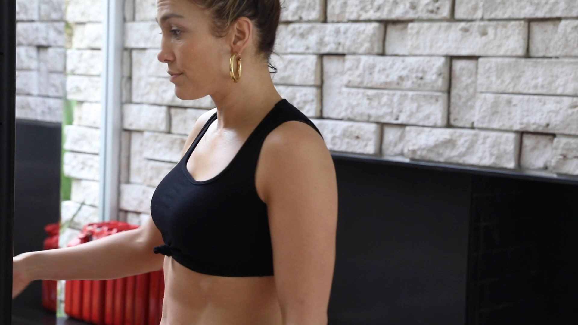 Jennifer Lopez’s Stripper Ass – Hustlers 034