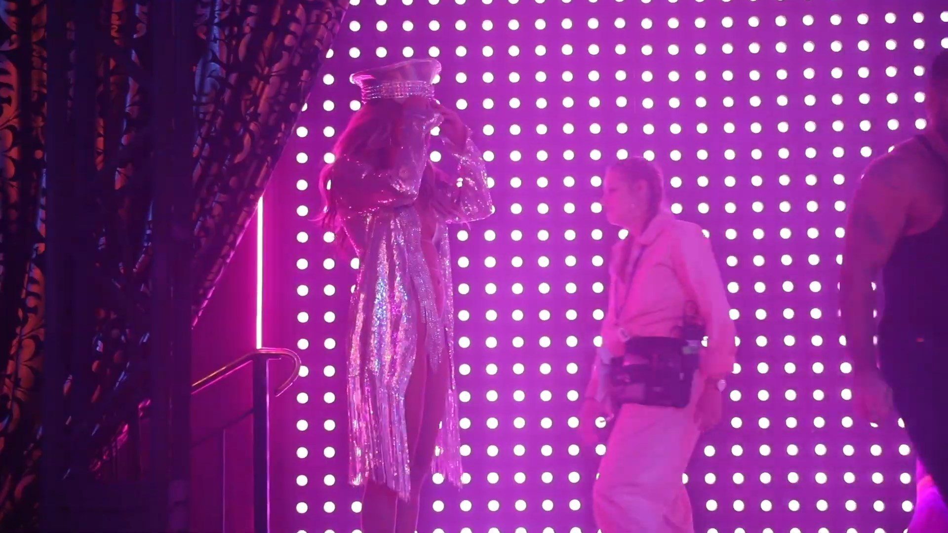 Jennifer Lopez’s Stripper Ass – Hustlers 049