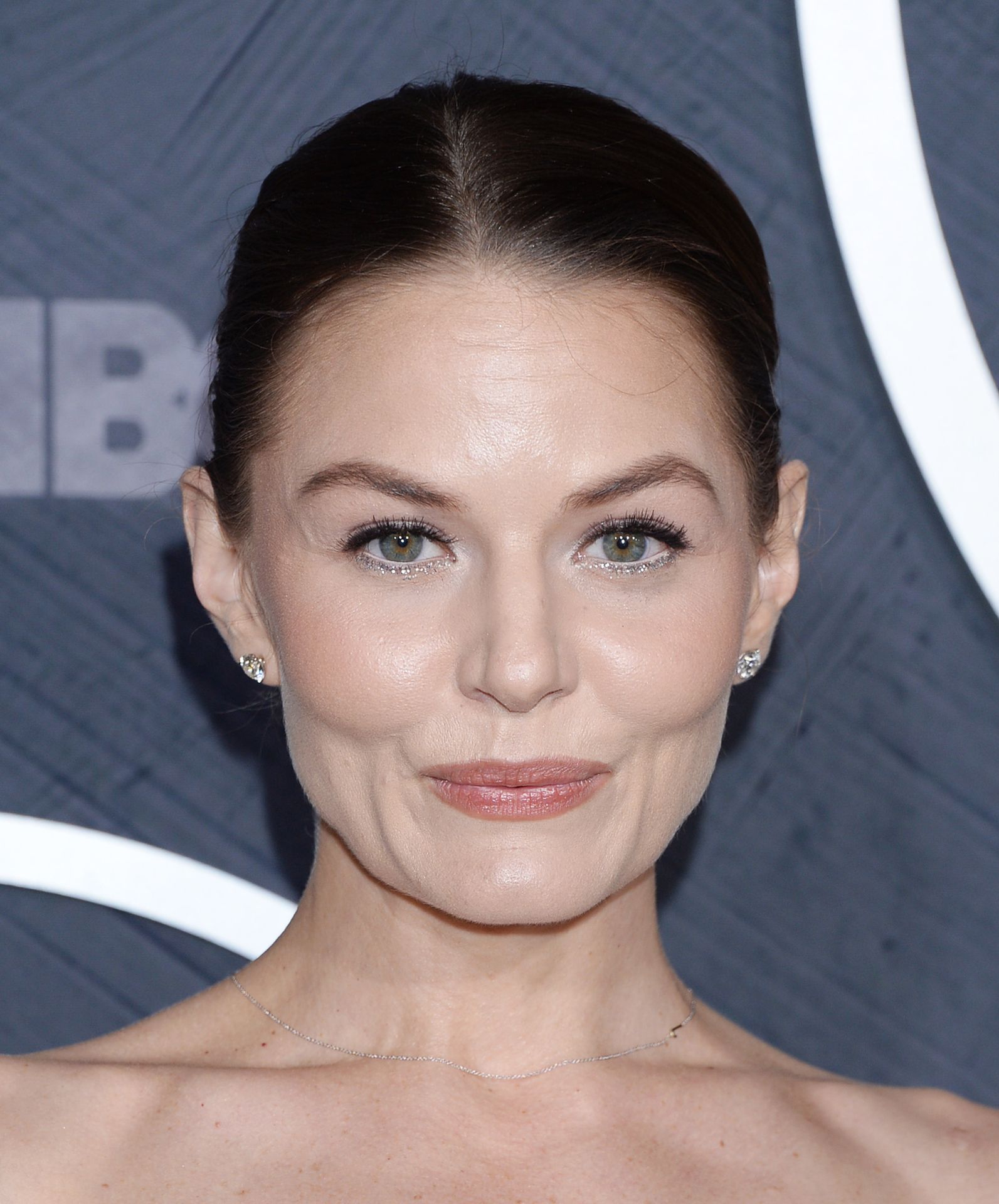 Jennifer Morrison Sexy 009