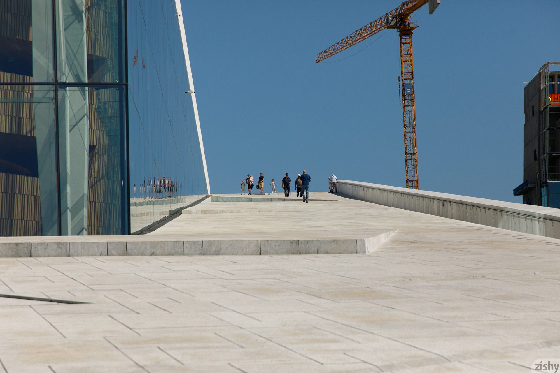 Jessica Albanka Melts Oslo Zishy (40)