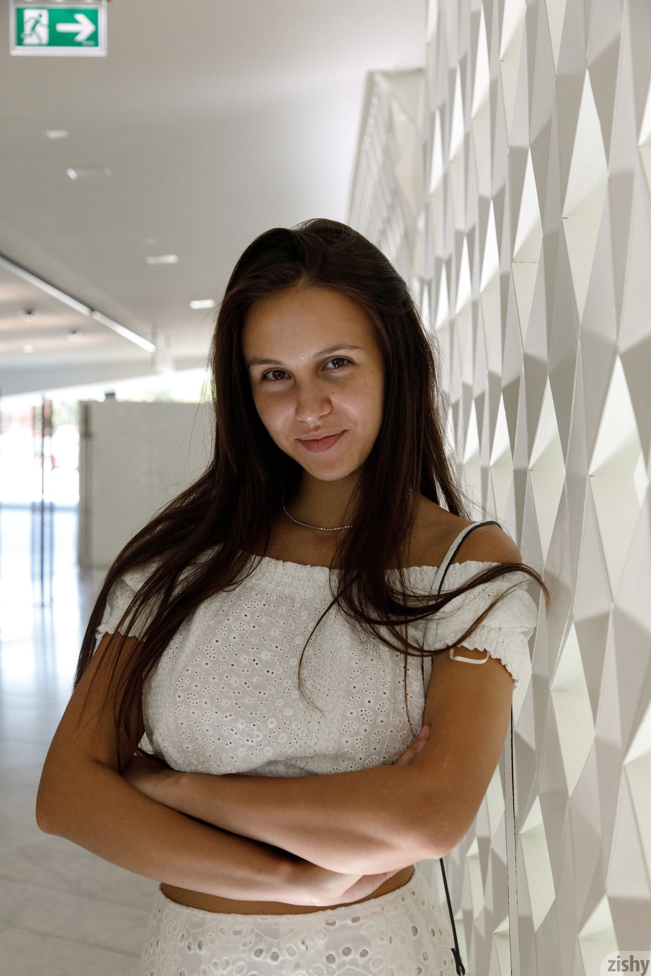 Jessica Albanka Melts Oslo Zishy (51)