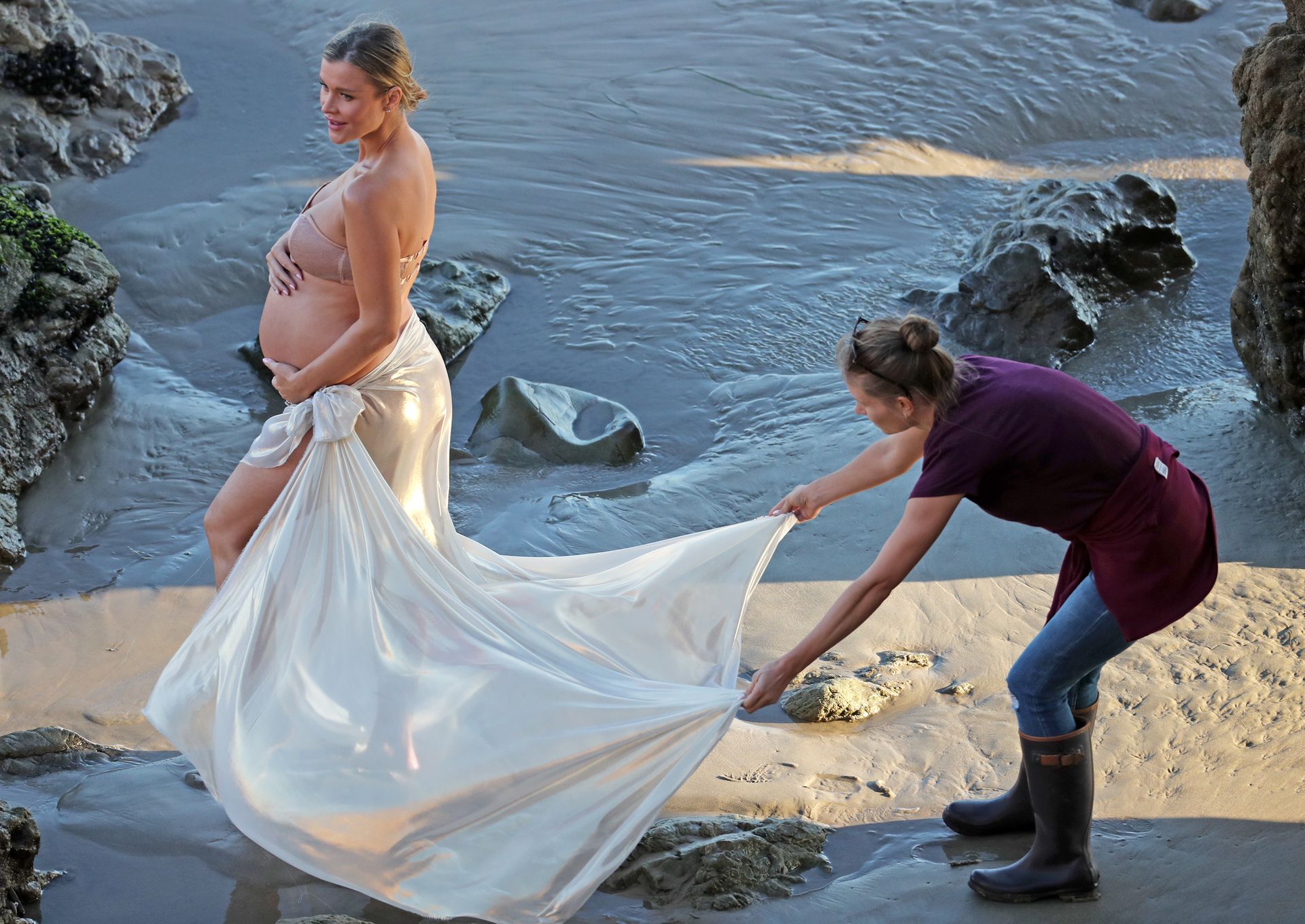 Joanna Krupa Hot 025