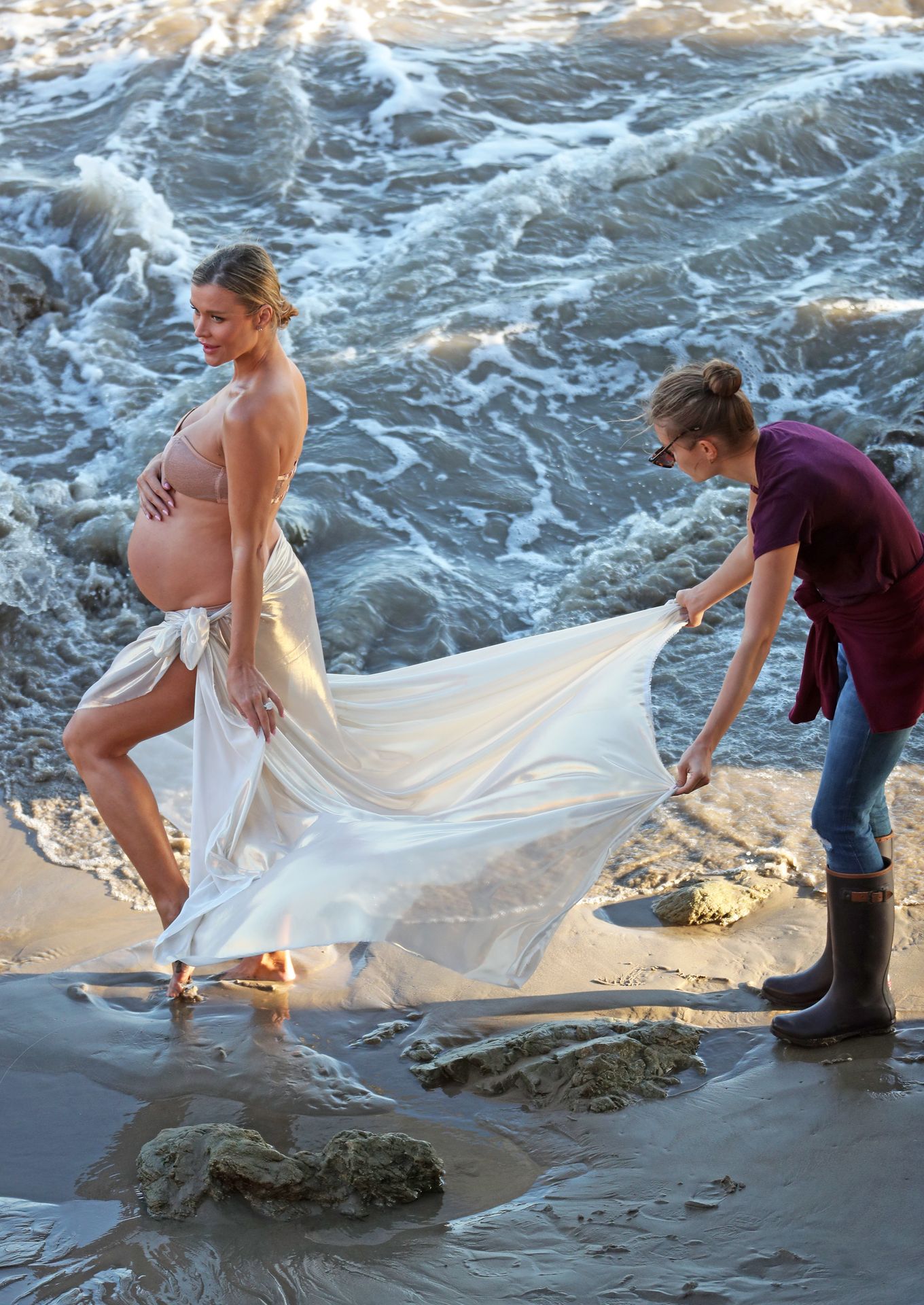 Joanna Krupa Hot 026