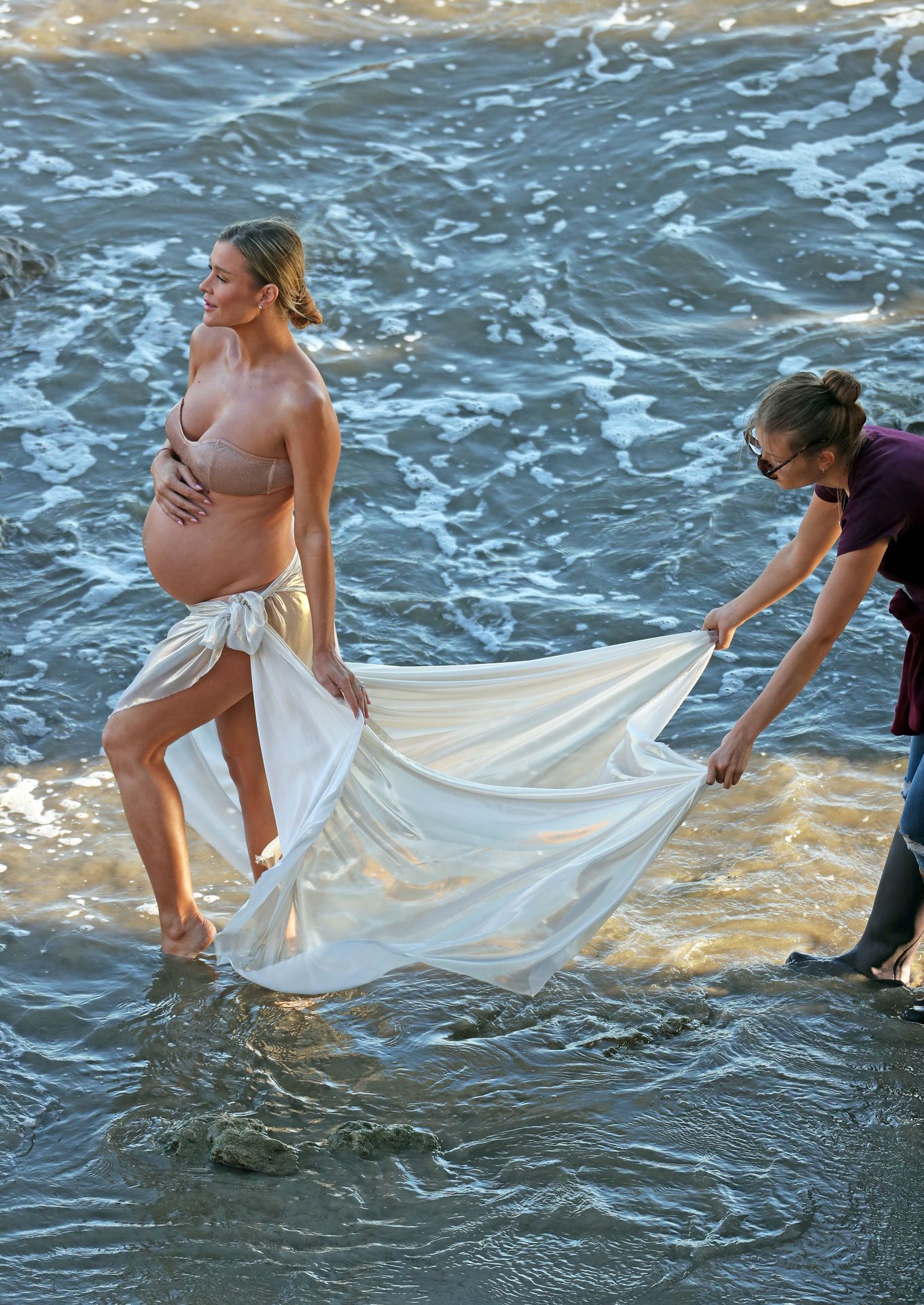 Joanna Krupa Hot 029