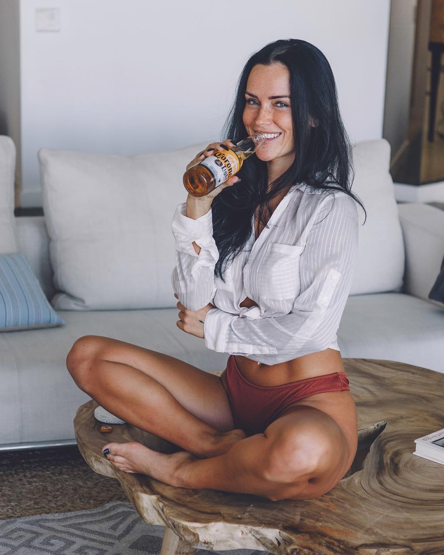 Kayla Lauren Nude & Sexy 155