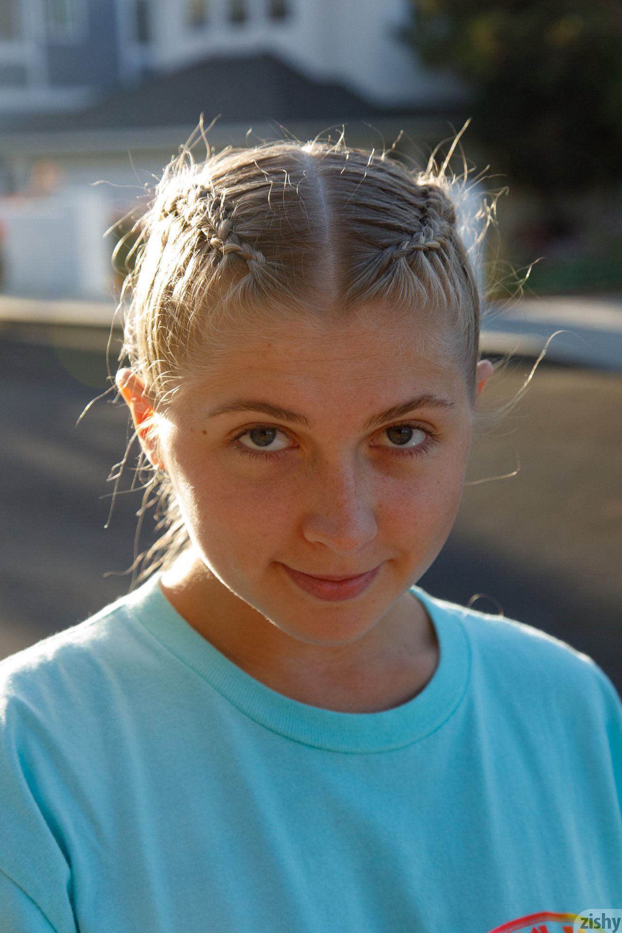 Kayla Linchek Fruit By The Foot Zishy (2)