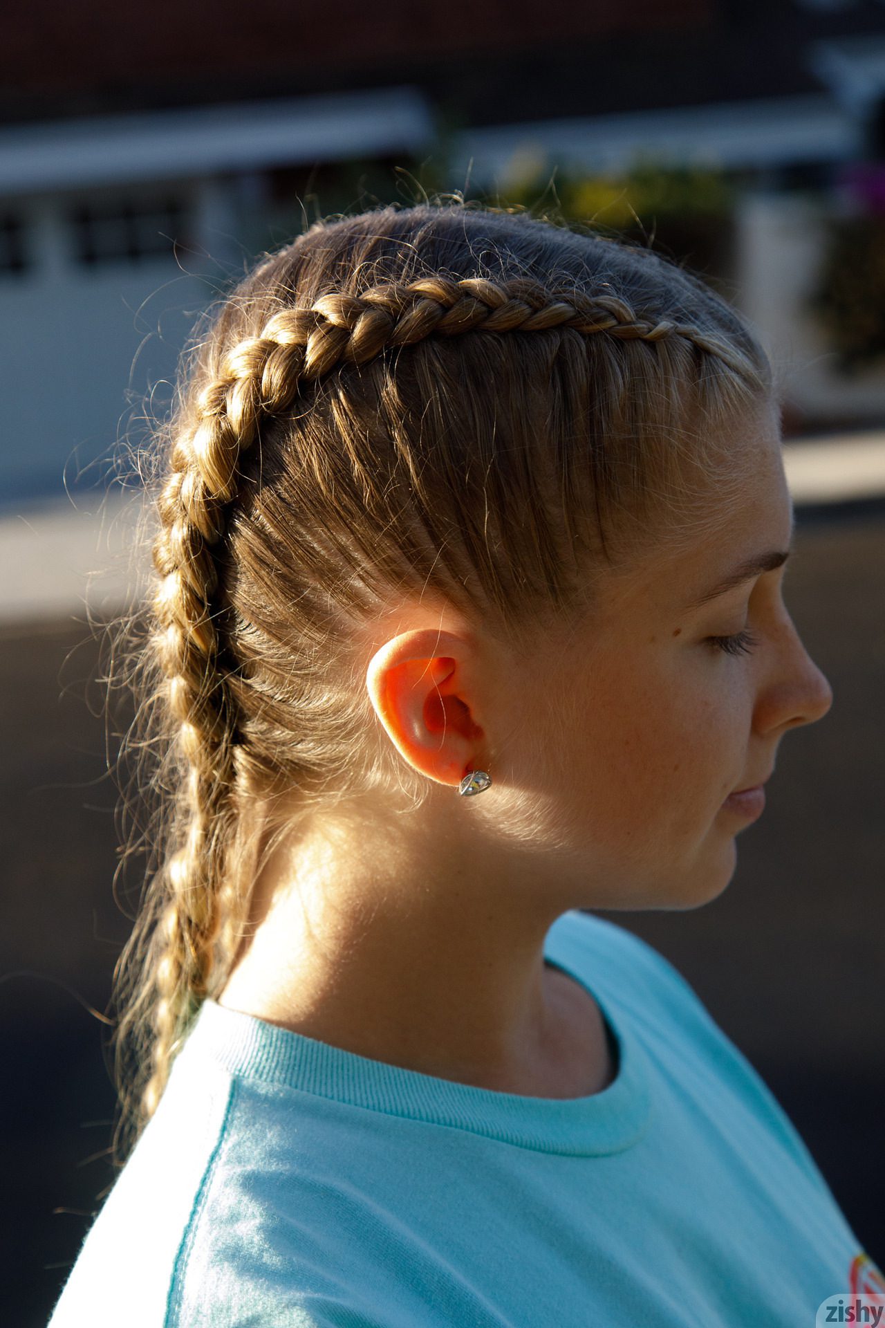 Kayla Linchek Fruit By The Foot Zishy (1)