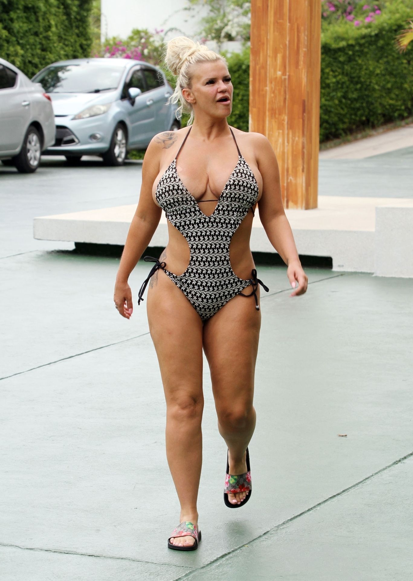 Kerry Katona Sexy 006