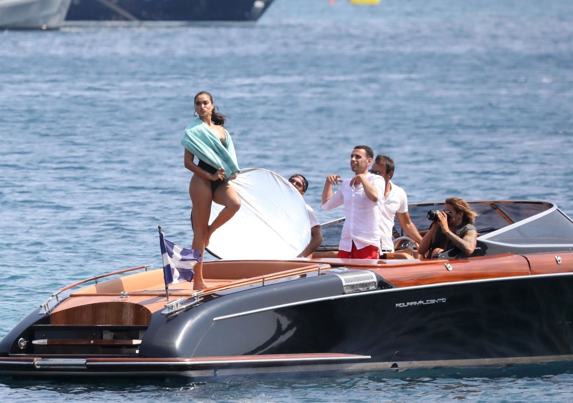 Shanina Shaik Sexy 042