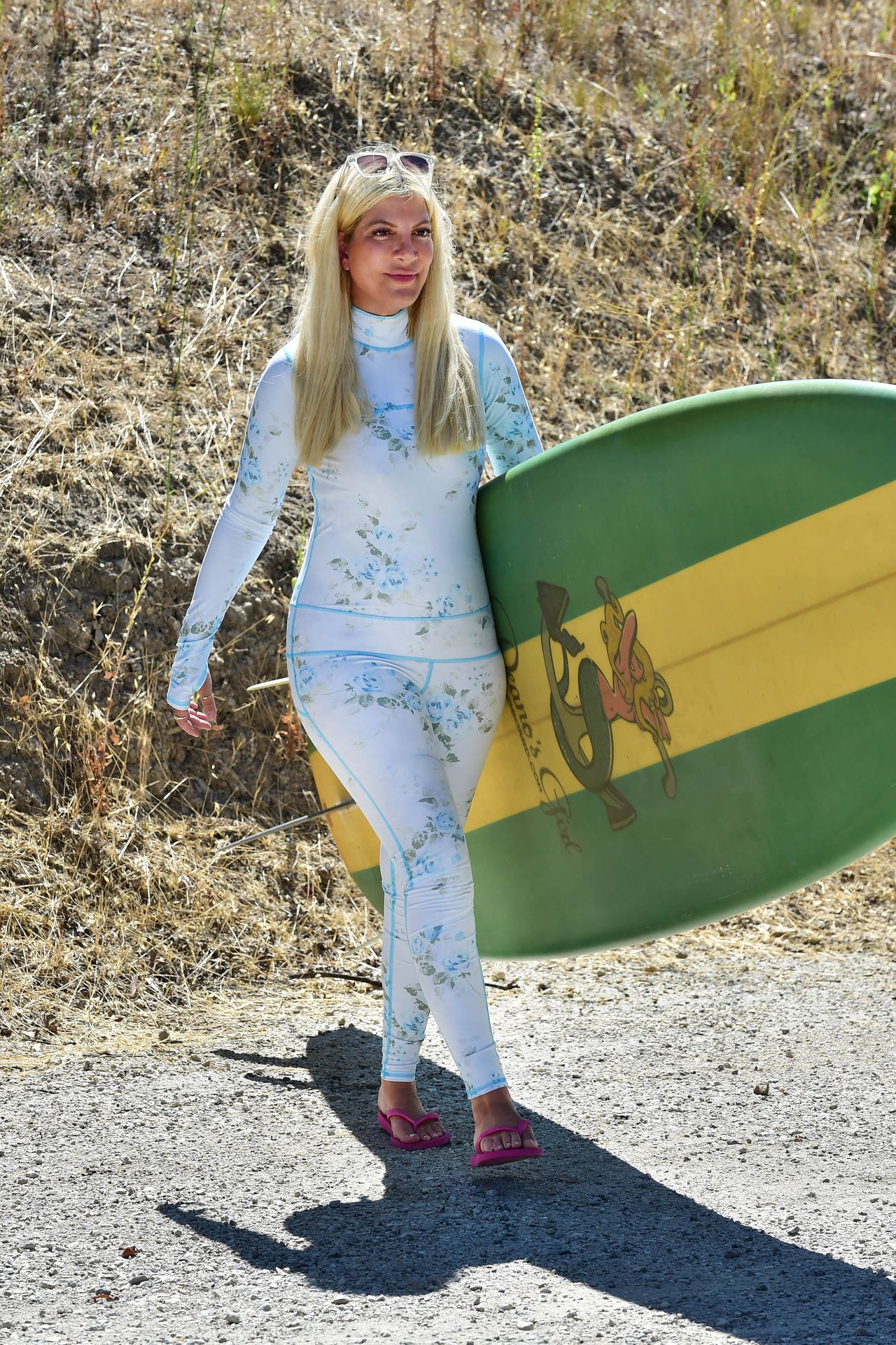 Tori Spelling Sexy 009