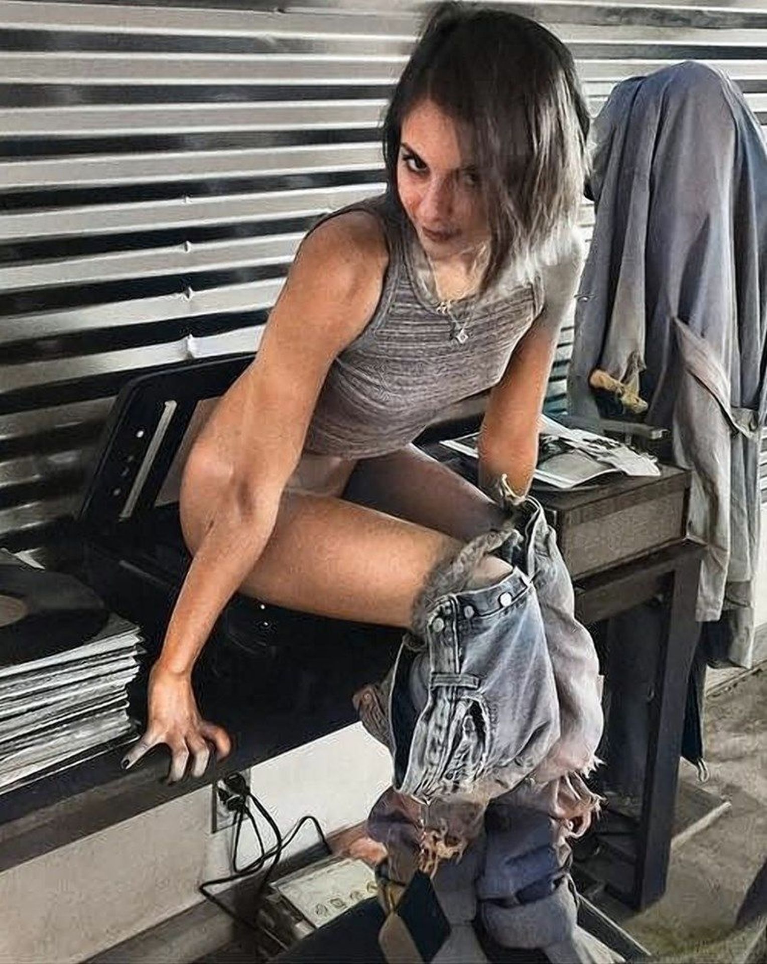 Willa Holland Nude & Sexy Ass Collection 015