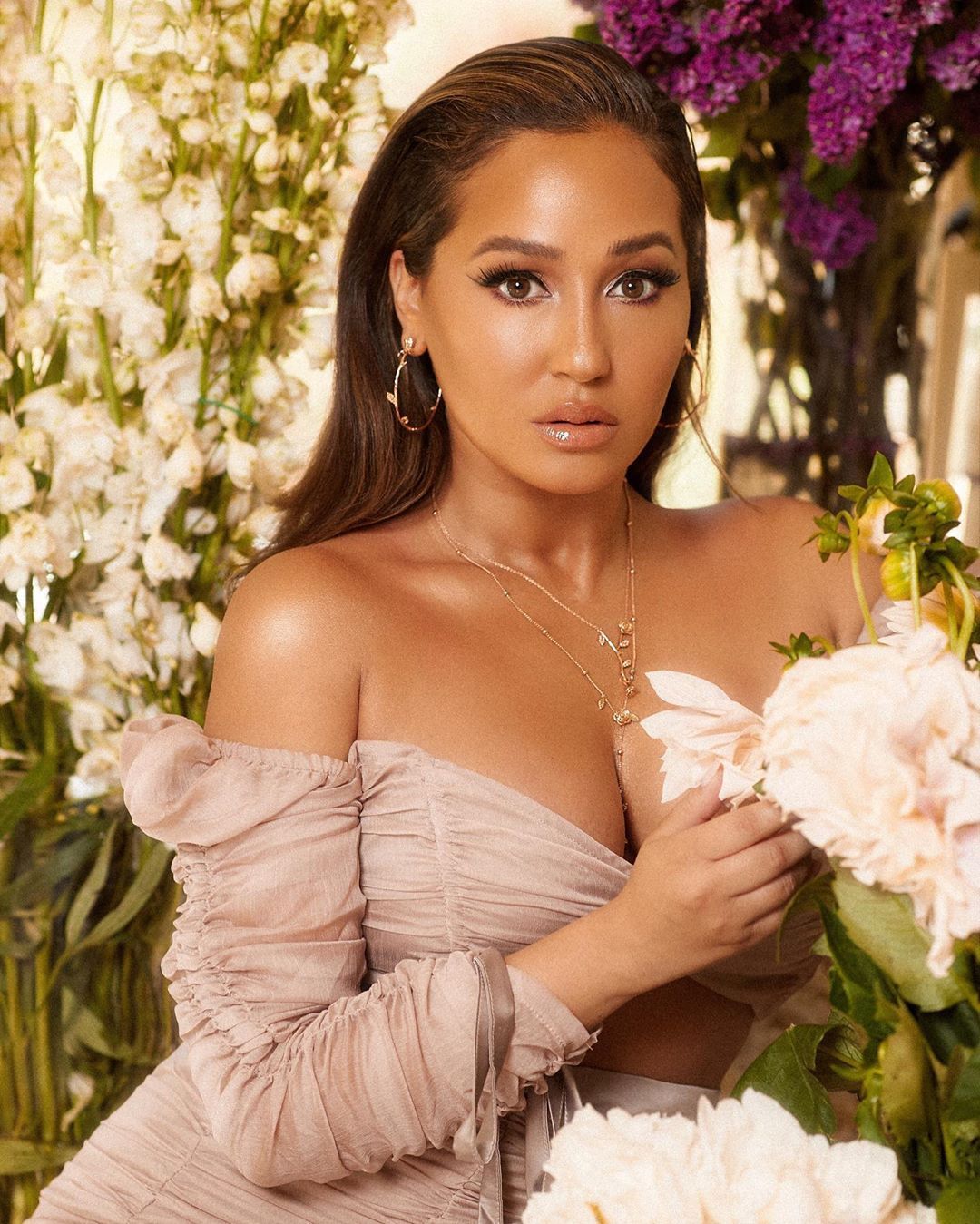 Adrienne Houghton Sexy 003