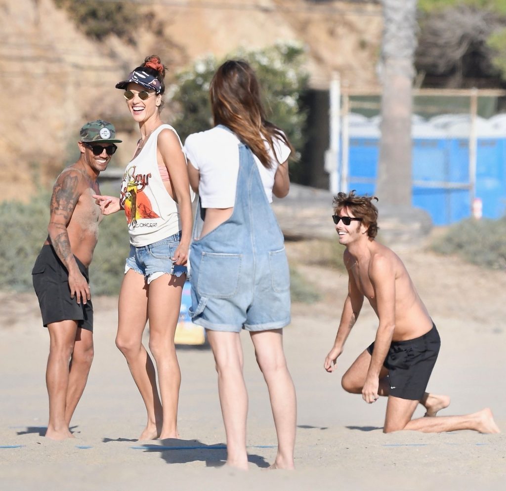 Alessandra Ambrosio Sexy Thefappeningblog Com 191 1024x994