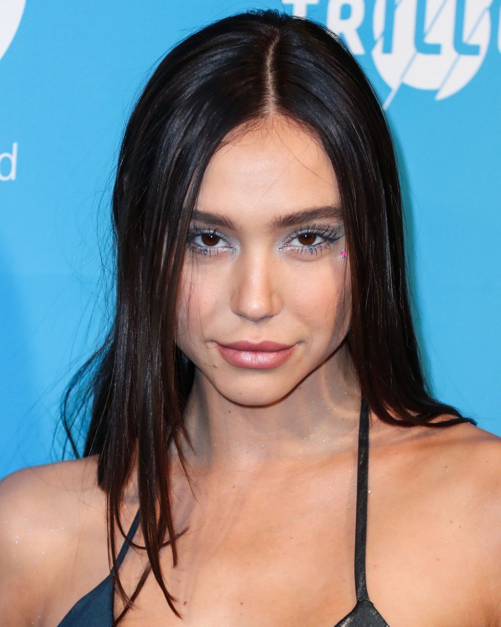 Alexis Ren Sexy Thefappeningblog Com 11 1024x1280