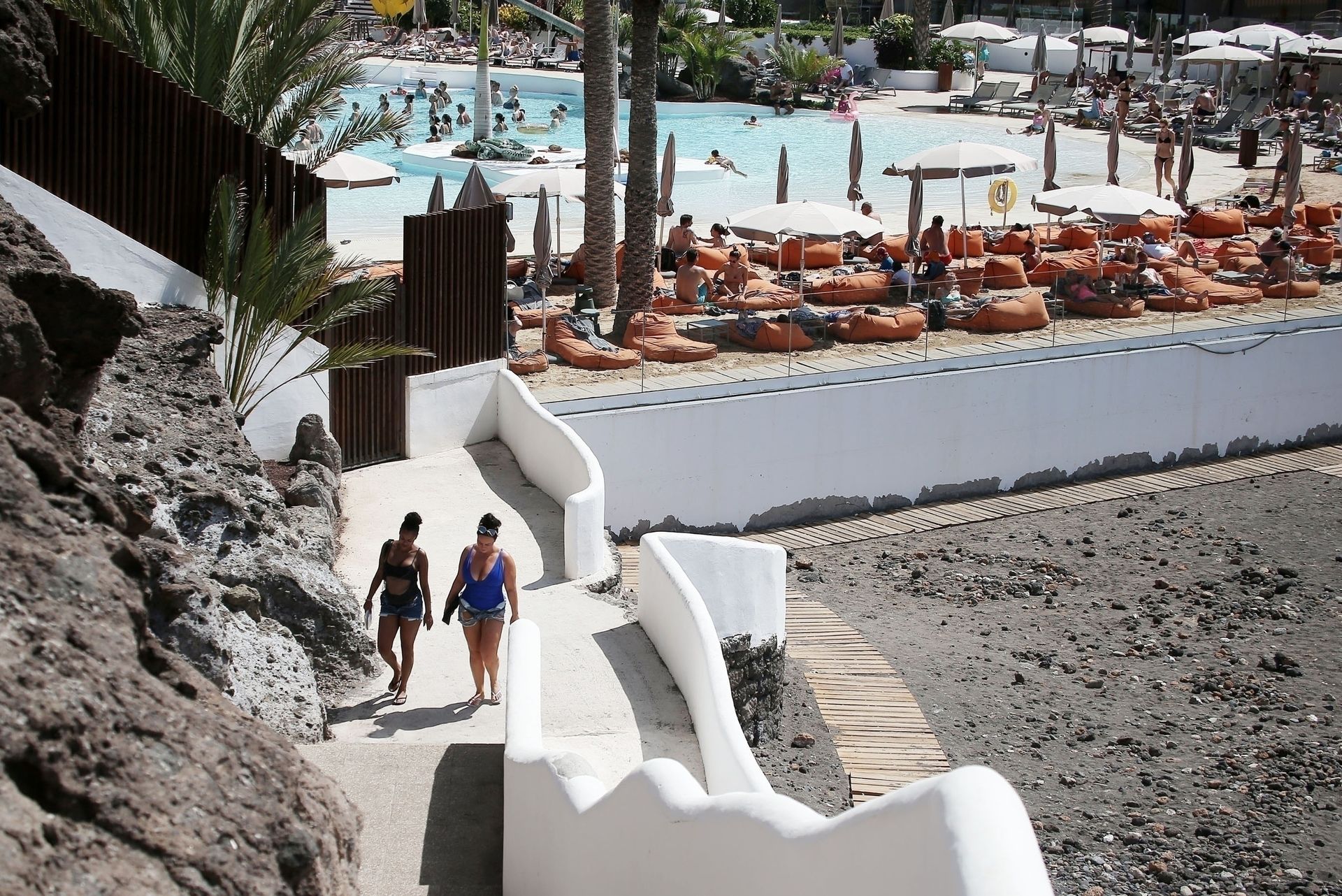 Chanelle Hayes Hot 025