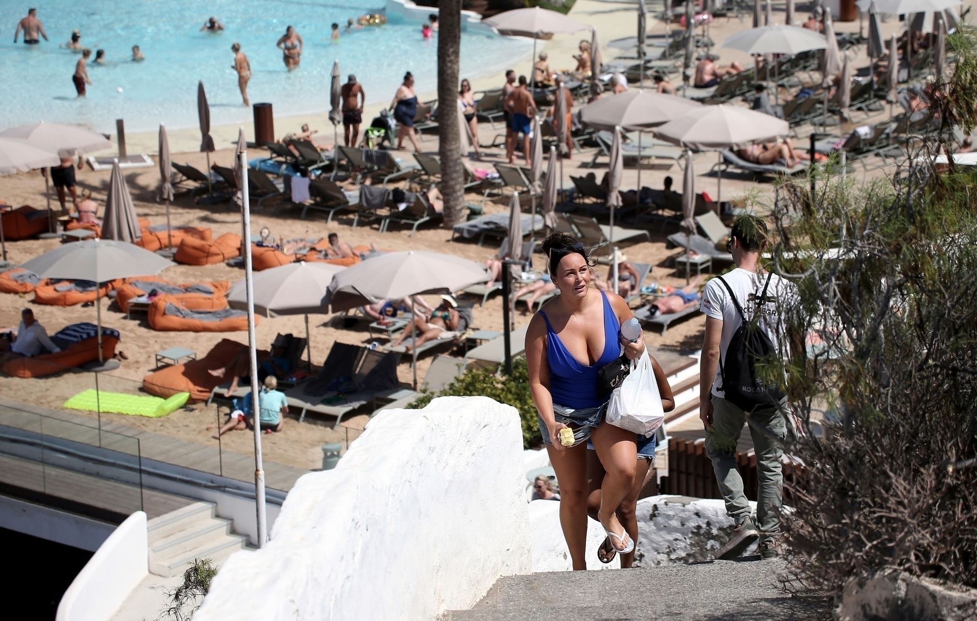 Chanelle Hayes Hot 007