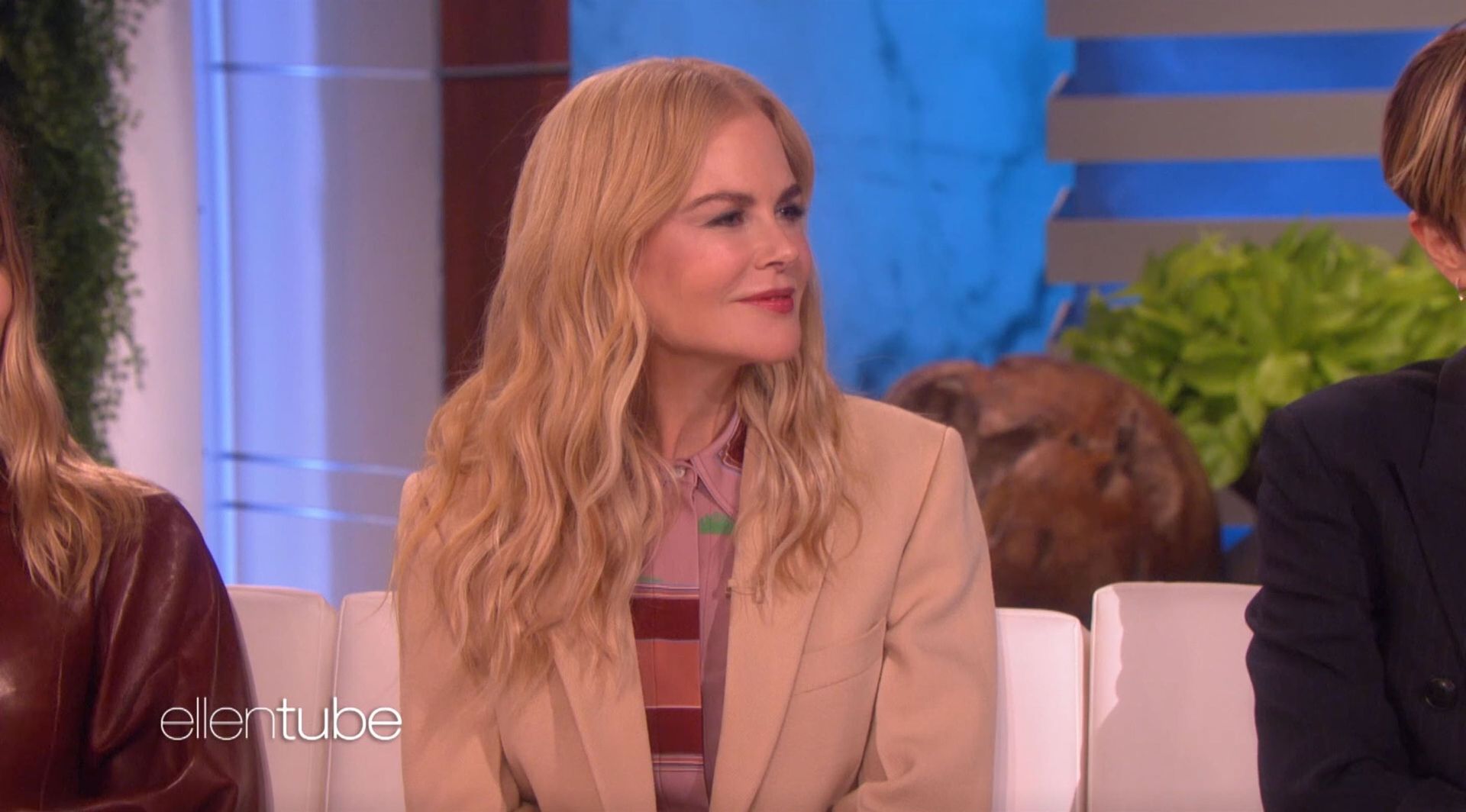 Charlize Theron, Nicole Kidman, Margot Robbie Sexy 010