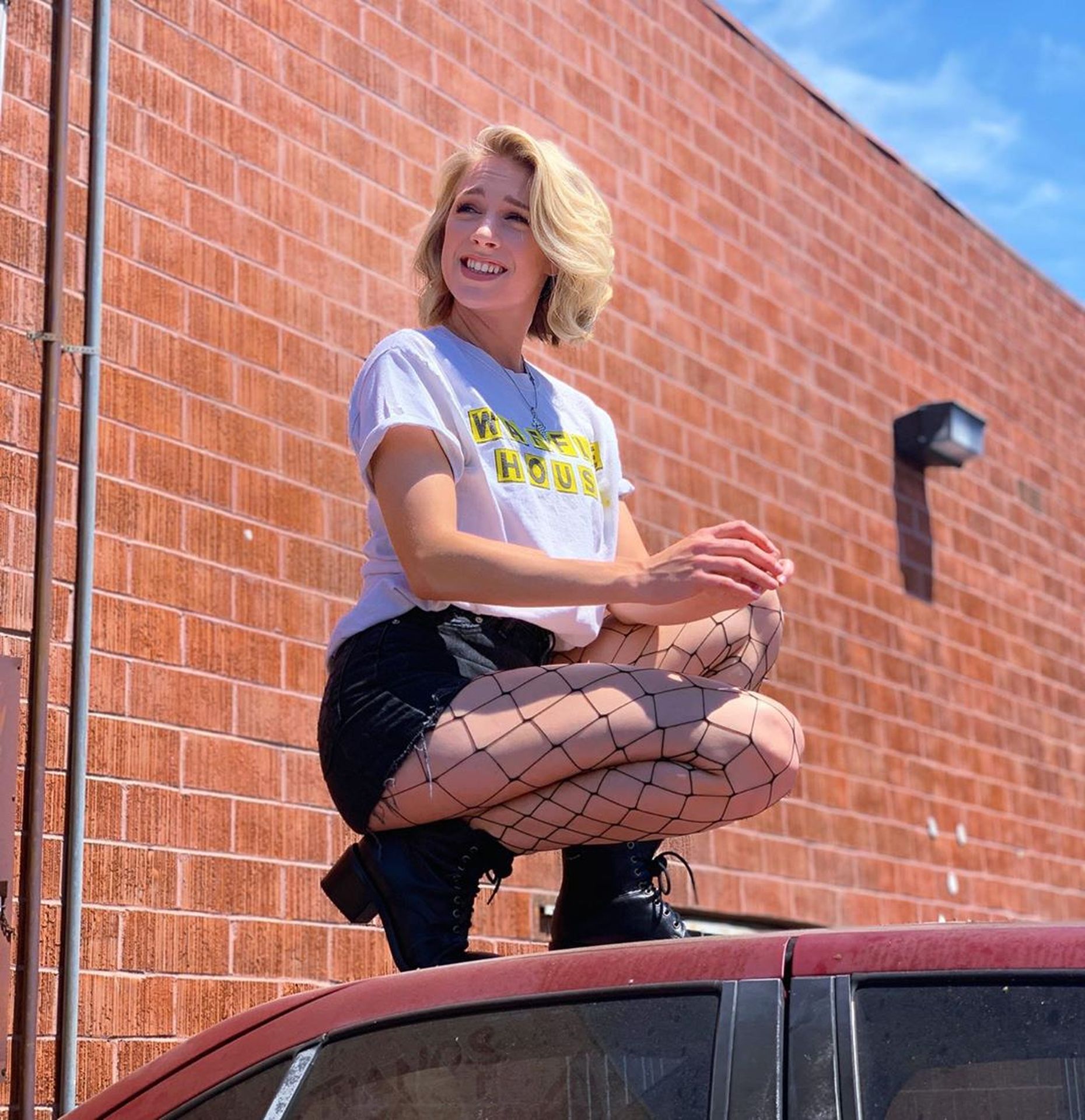 Courtney Miller Sexy 021