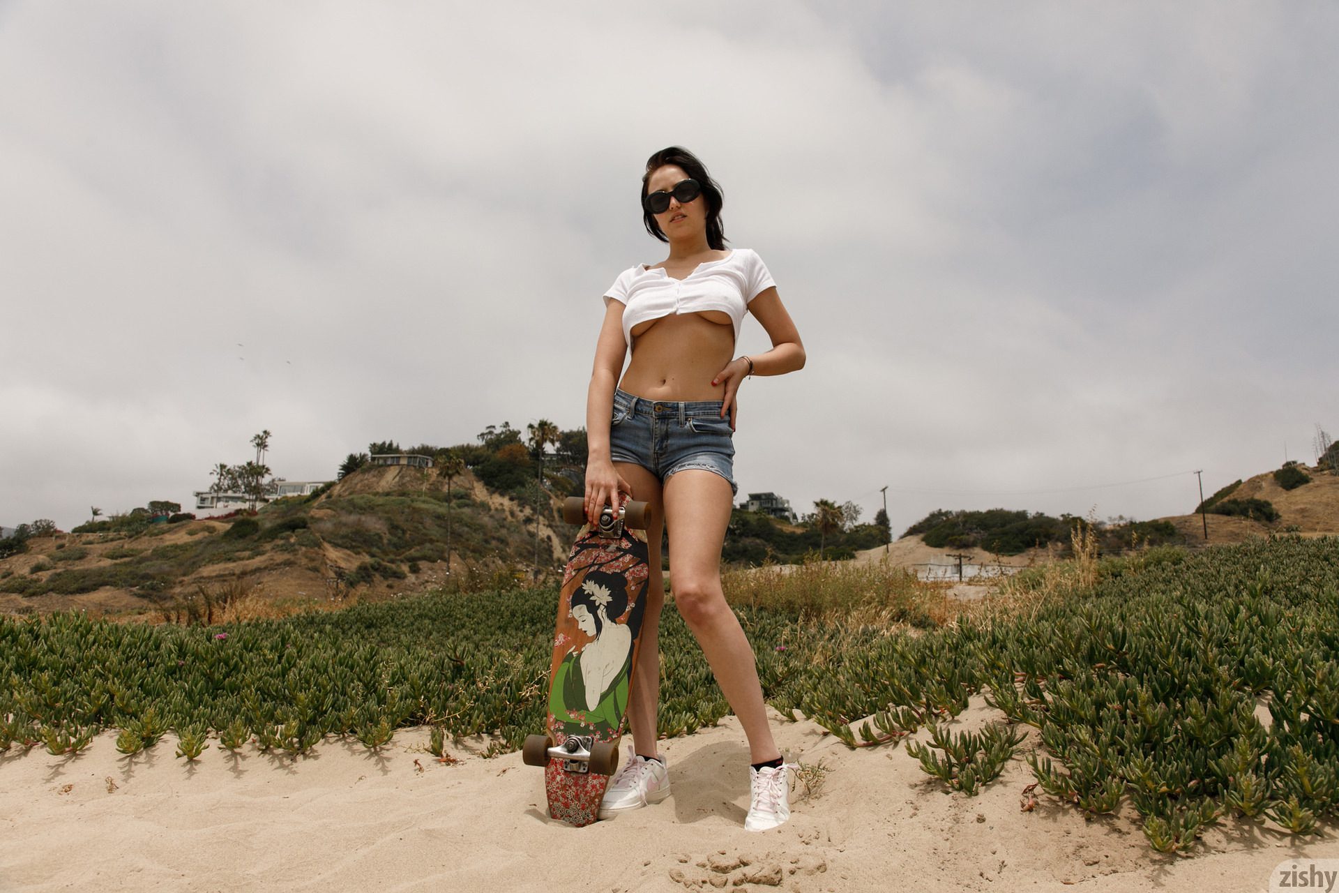 Jade Baker Hooked On The Roll Zishy (24)