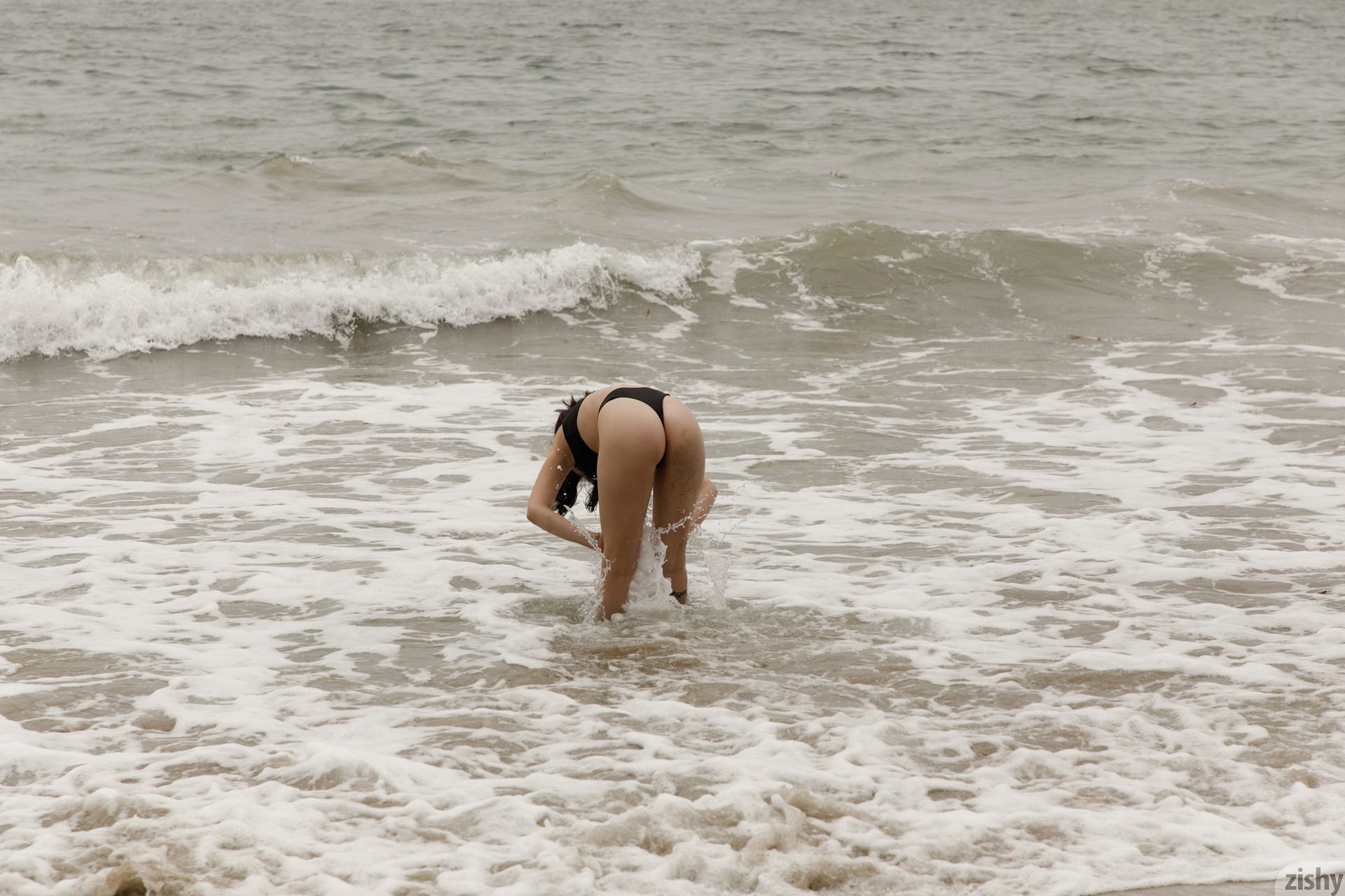 Jade Baker Hooked On The Roll Zishy (53)