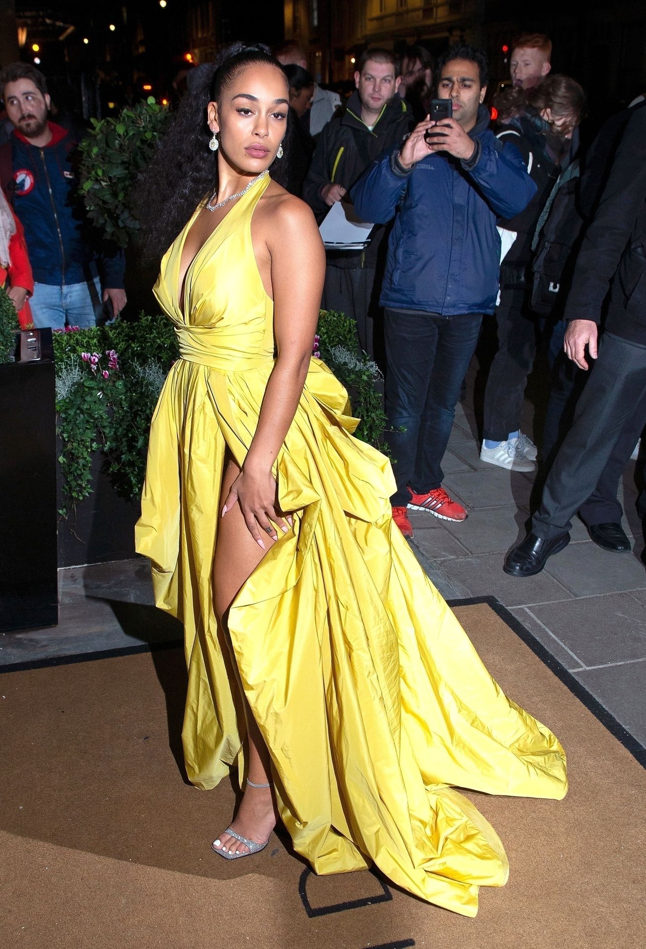 Jorja Smith Sexy Upskirt 038