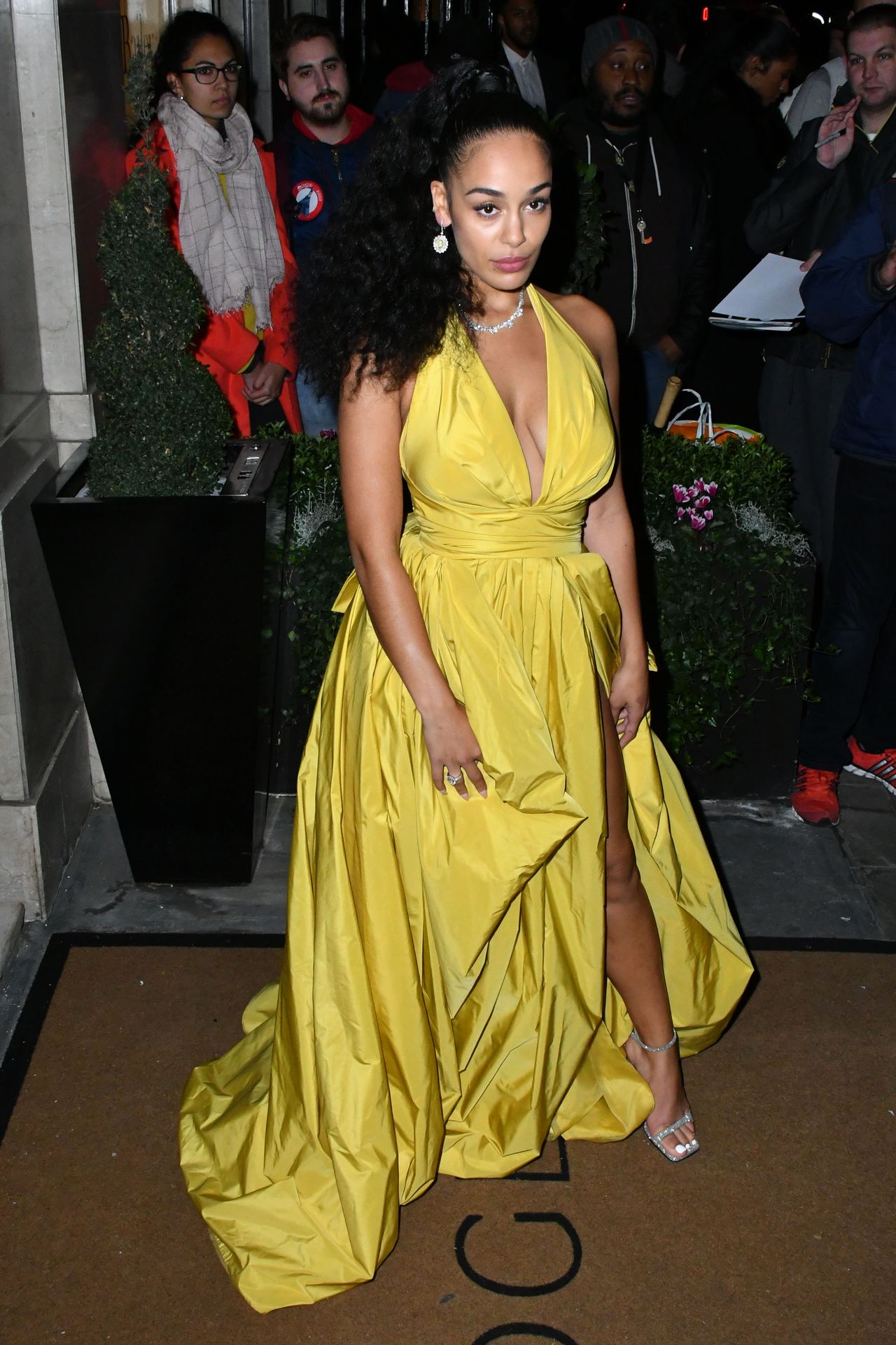 Jorja Smith Sexy Upskirt 056