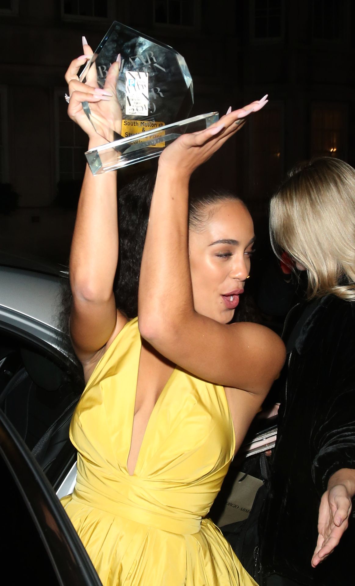 Jorja Smith Sexy Upskirt 070