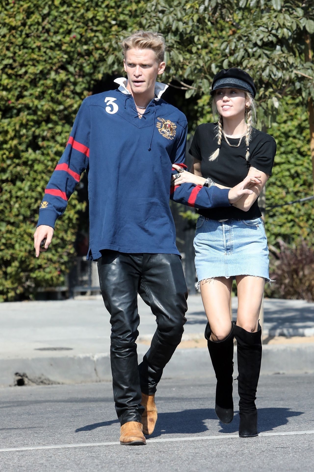 Miley Cyrus Sexy 013