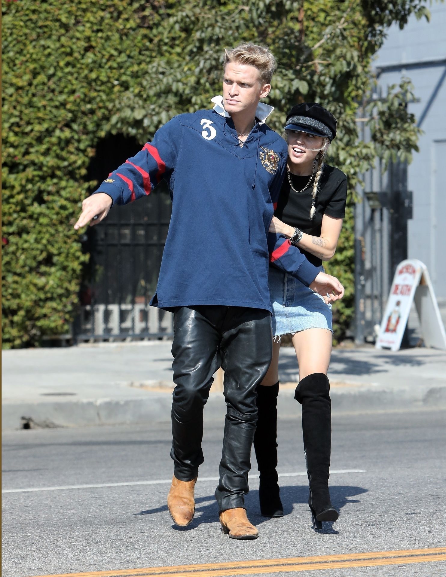 Miley Cyrus Sexy 021