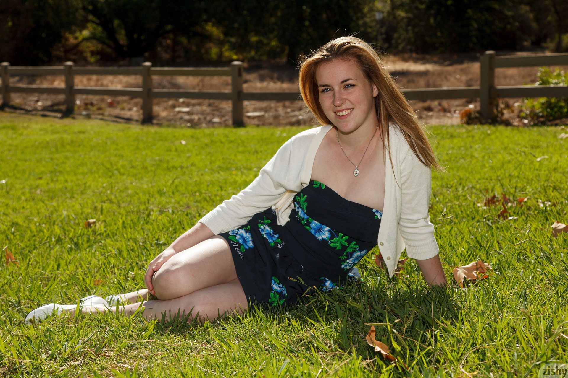 Ashlee Hills, Kim Solari, Mazzy Plimpton, Zishy (18)