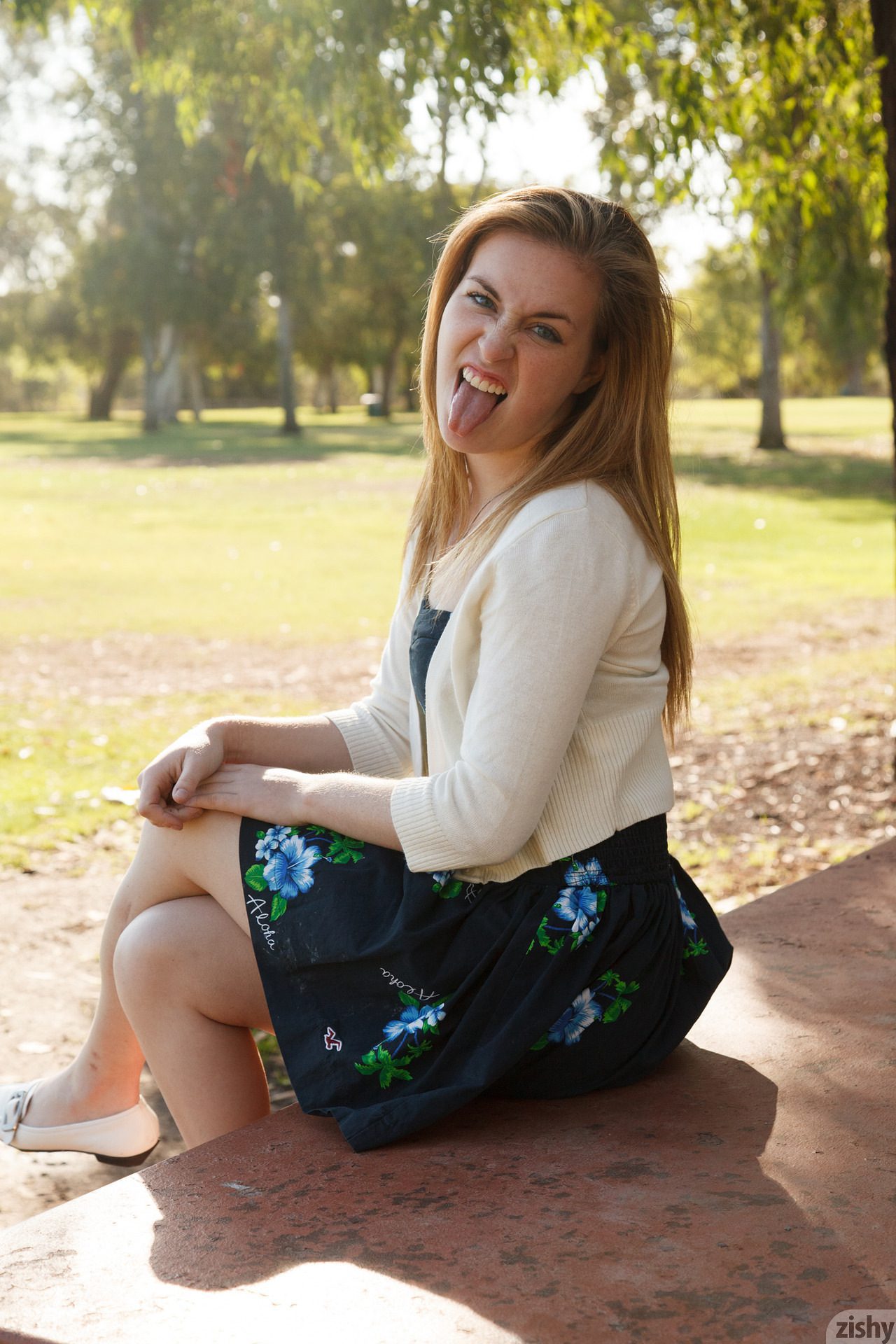 Ashlee Hills, Kim Solari, Mazzy Plimpton, Zishy (3)