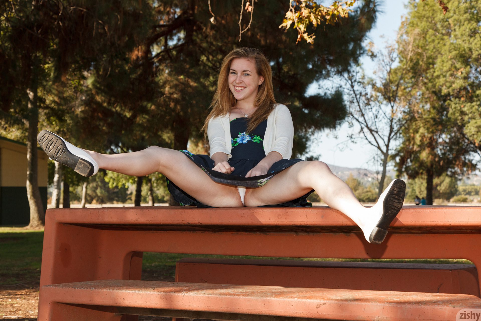 Ashlee Hills, Kim Solari, Mazzy Plimpton, Zishy (6)