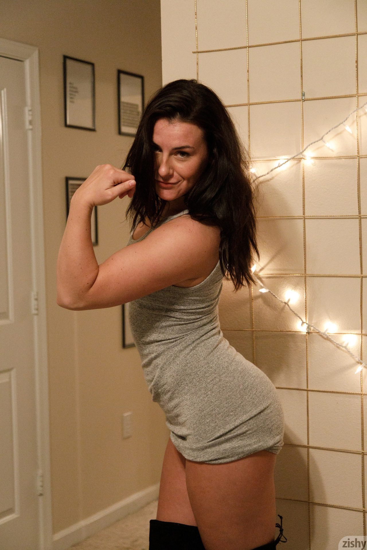 Ashlee Hills, Kim Solari, Mazzy Plimpton, Zishy (75)