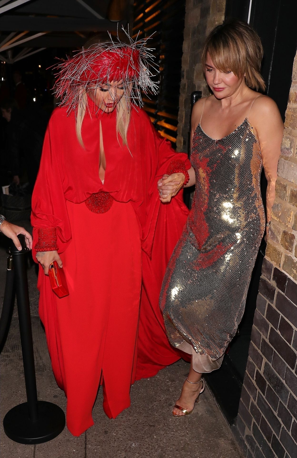 Rita Ora Upskirt & Cleavage 120