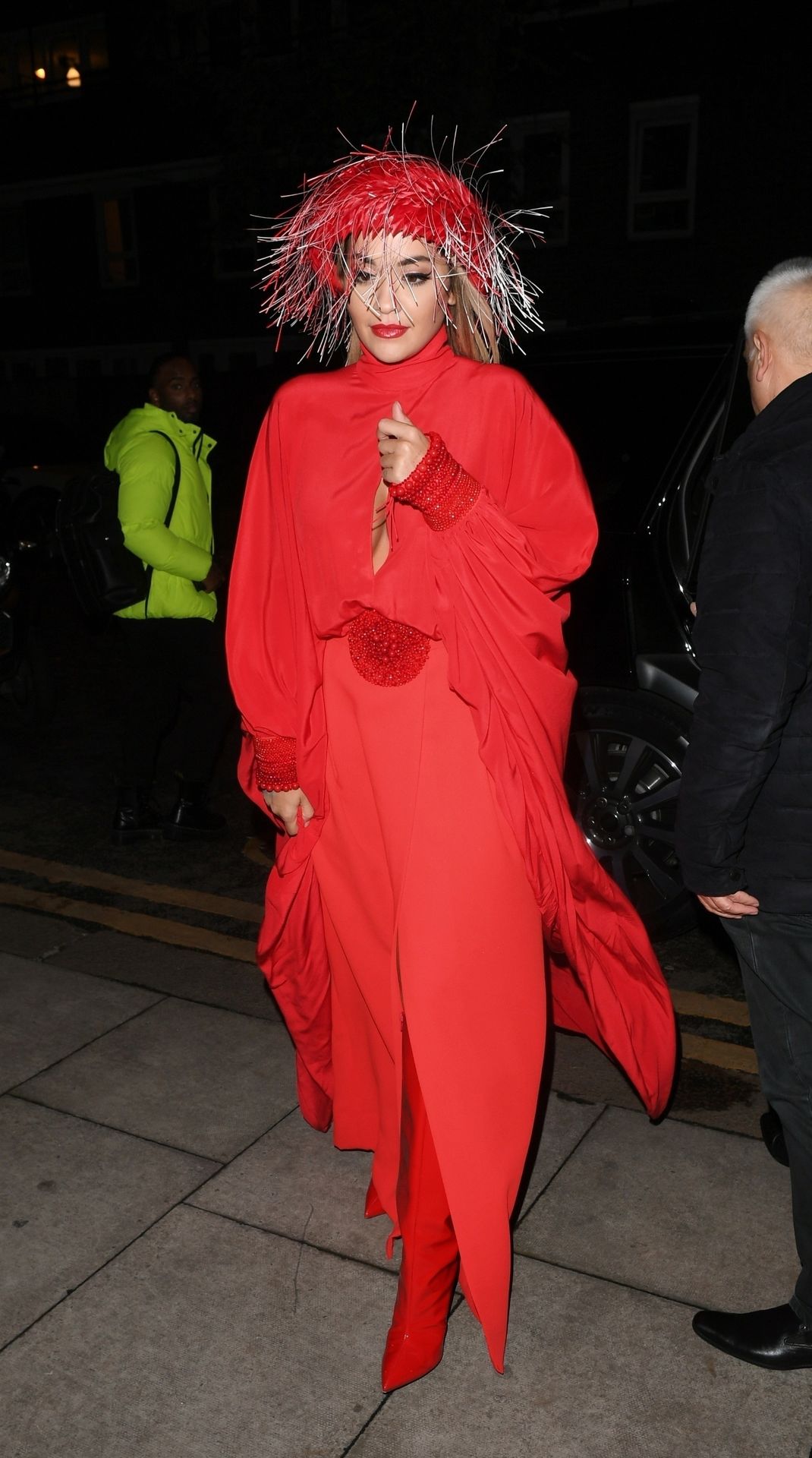 Rita Ora Upskirt & Cleavage 015