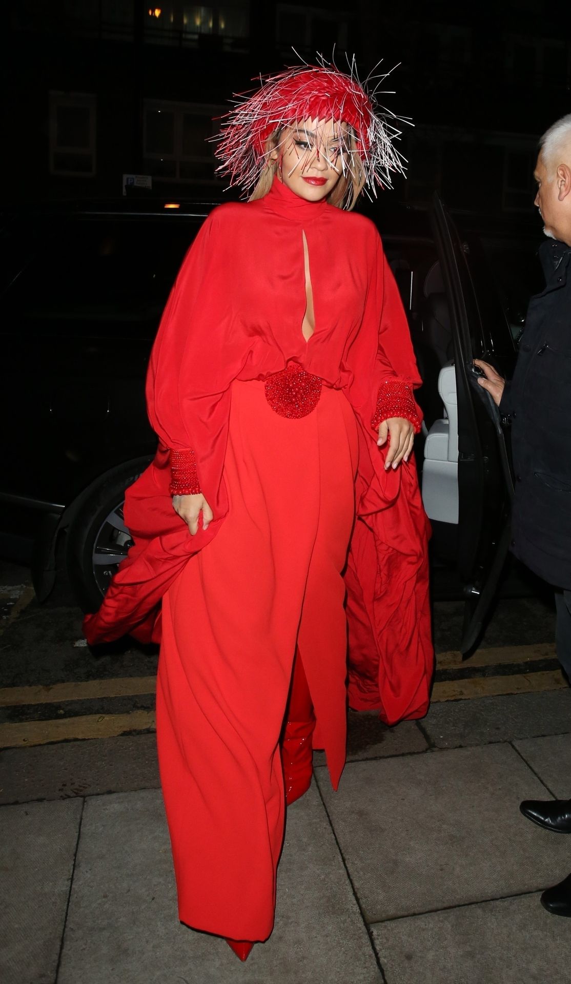 Rita Ora Upskirt & Cleavage 073