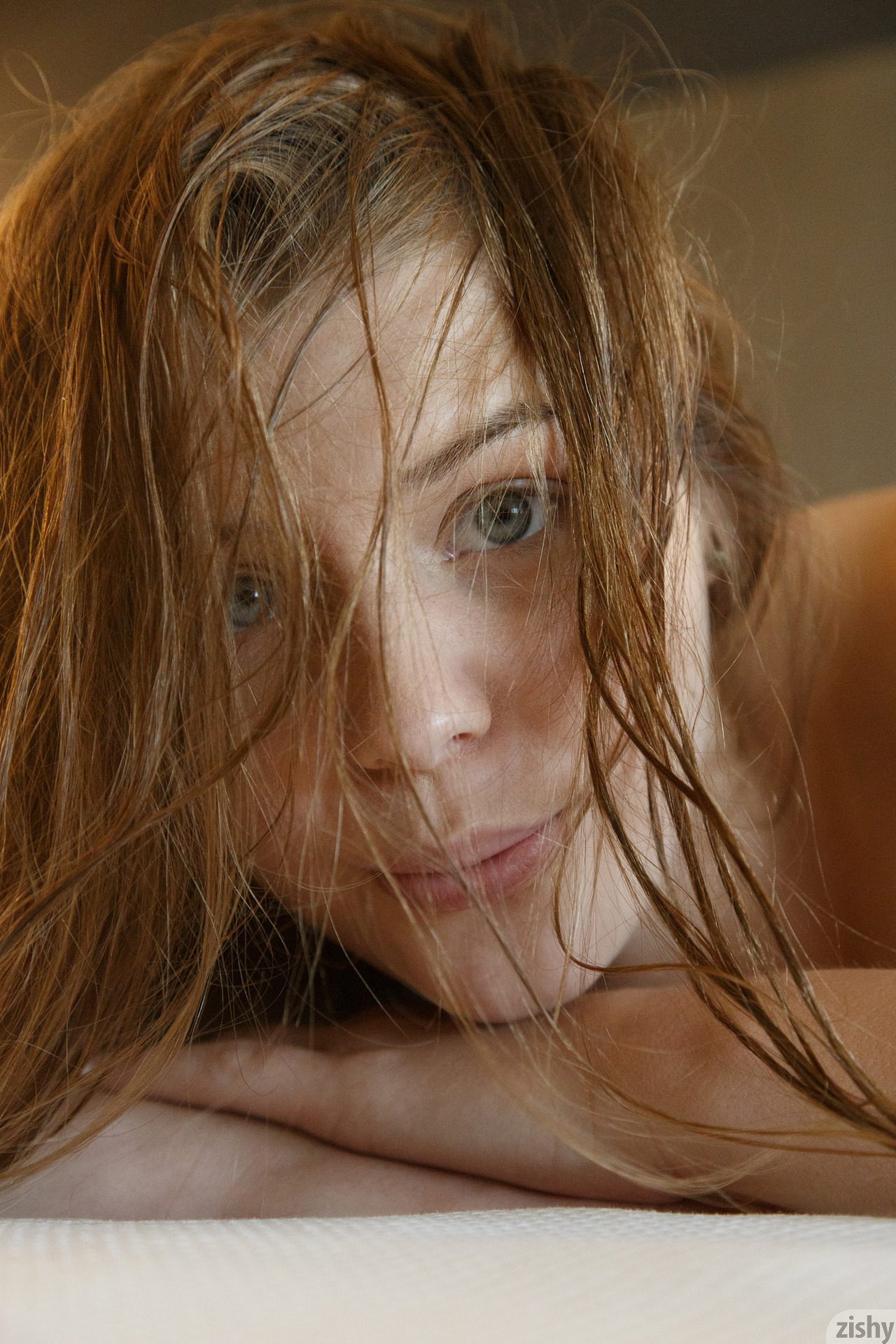 Ursula Hall The Hall Raiser Zishy (39)