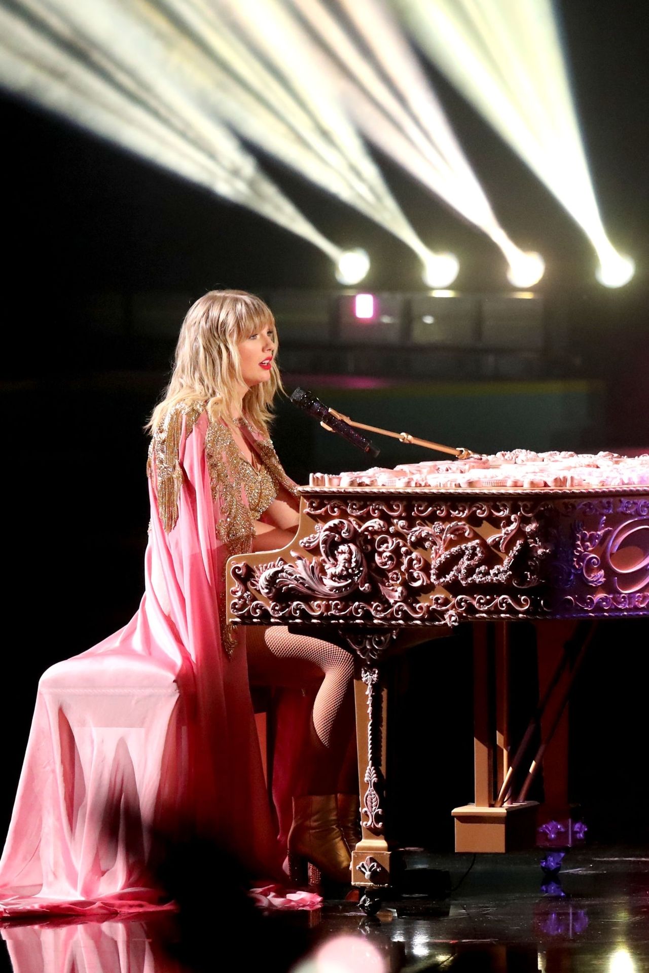 Taylor Swift Sexy 0121