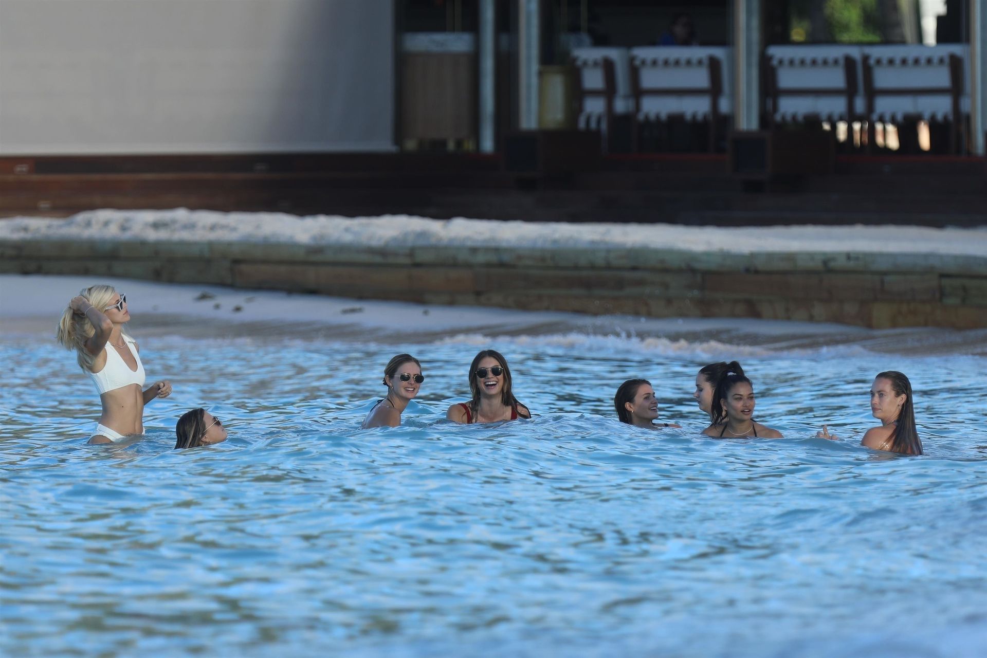 Devon Windsor, Hannah Ferguson, Shanina Shaik Sexy 0046