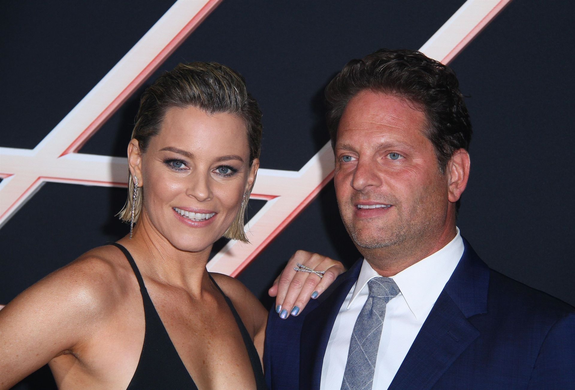 Elizabeth Banks Sexy 044