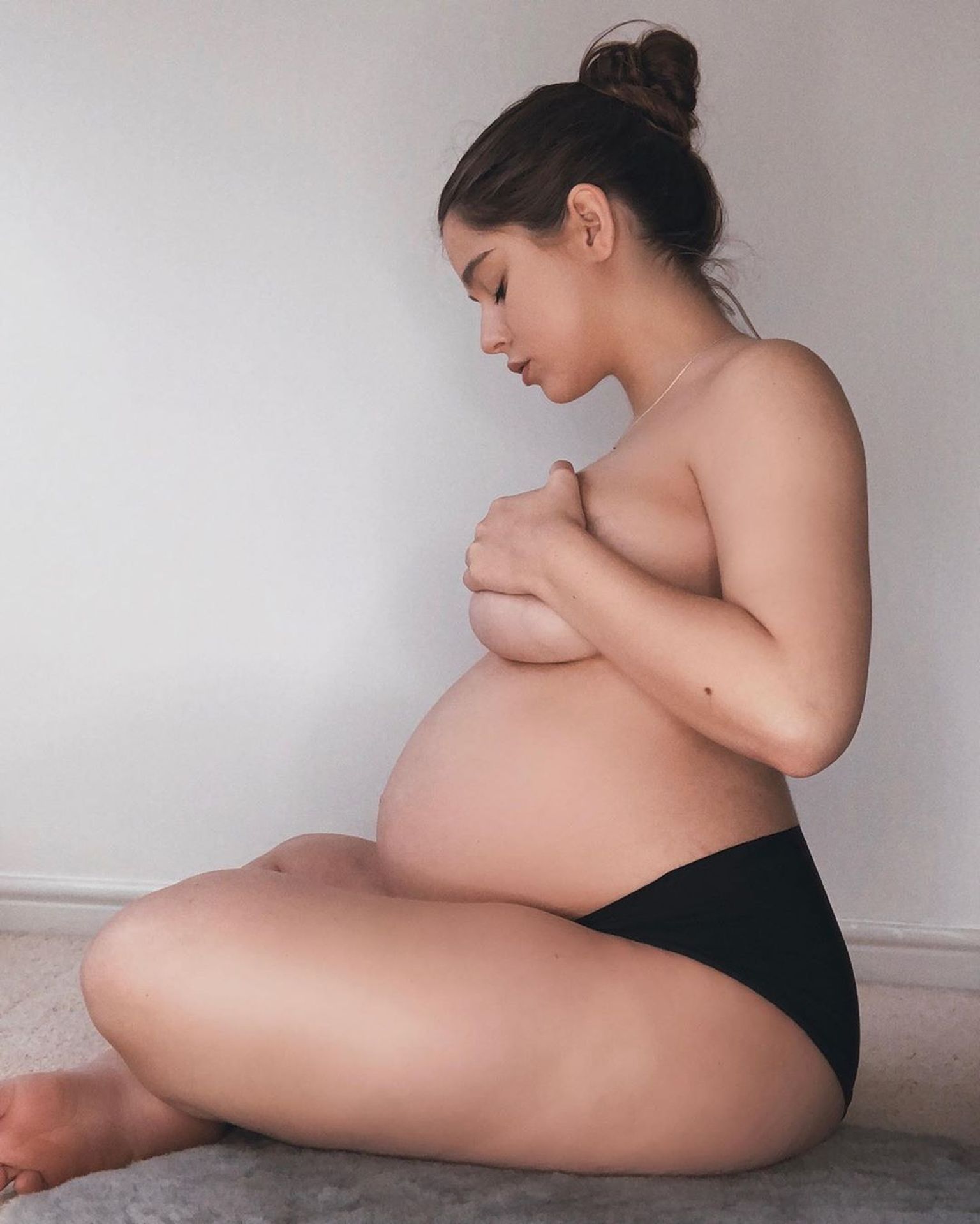 Ffion Holly James Nude & Sexy 041